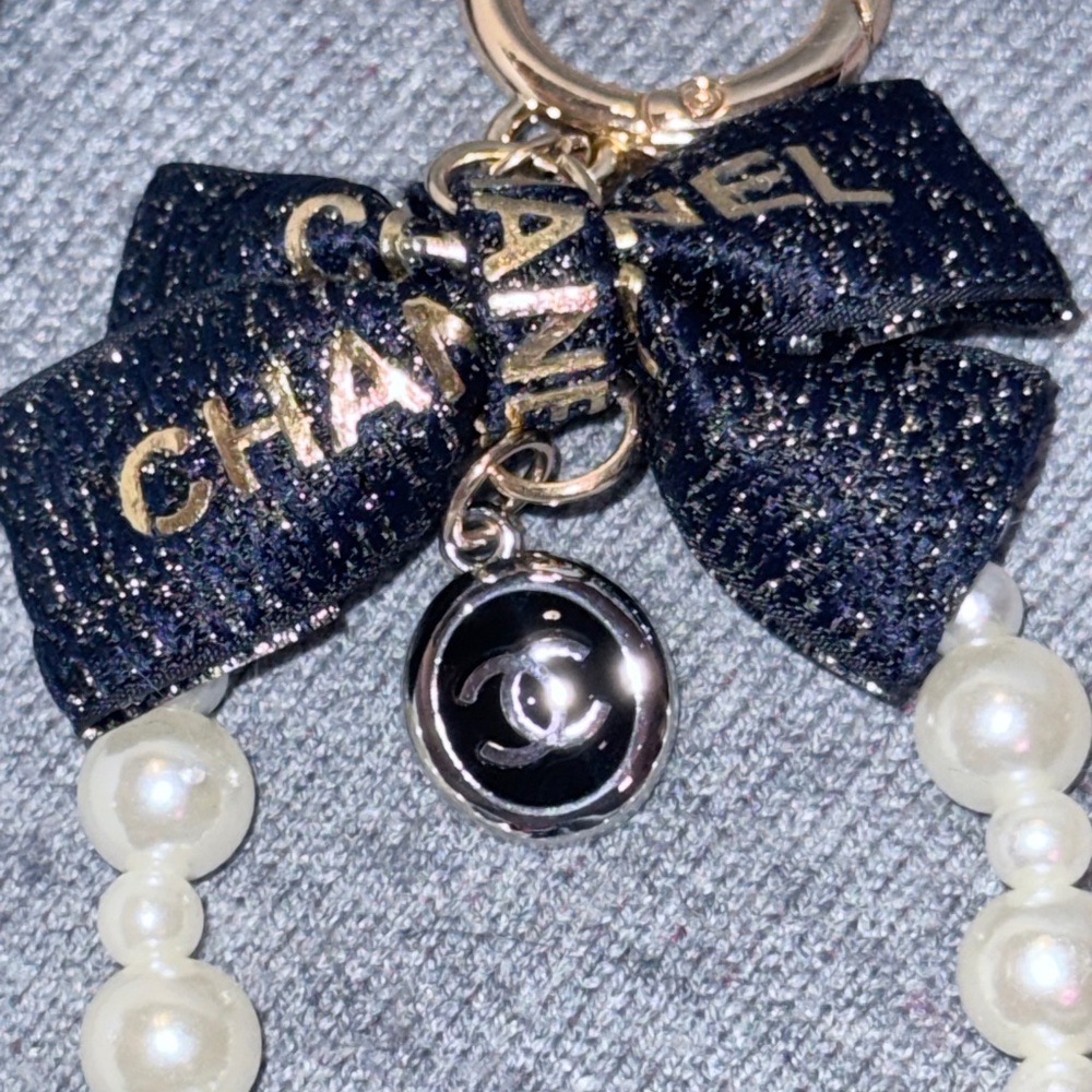 Chanel Beauty  Pearl Keychain Bag Charm - Picture 2 of 3